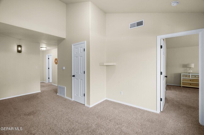 Building Photo - 6384 Franklin Gate Dr