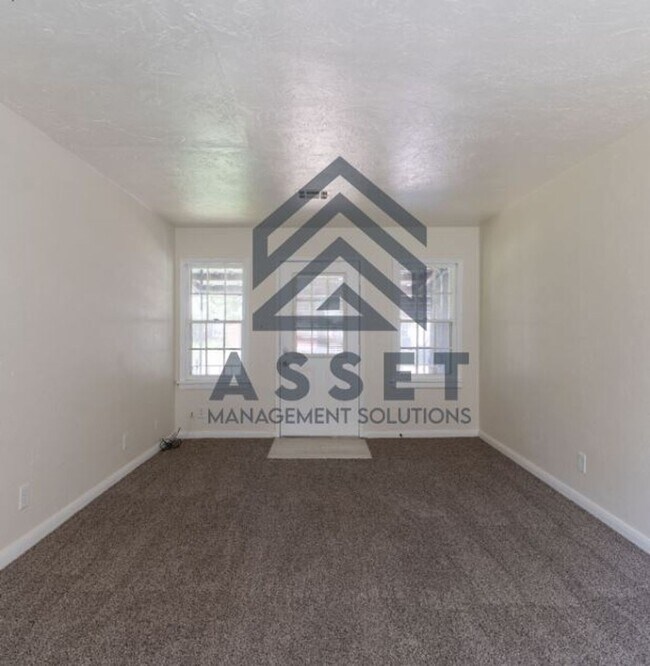 Building Photo - 3 Bedroom Rent to Own Home Available!