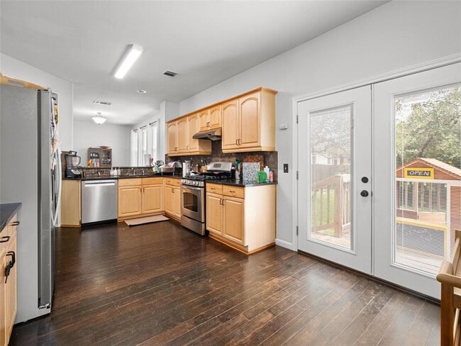 Building Photo - 6630 Hillside Terrace Dr