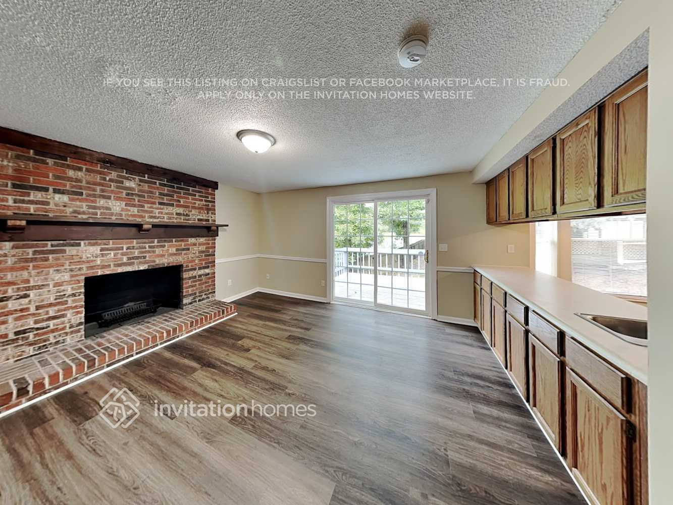 Building Photo - 7501 Batavia Ln