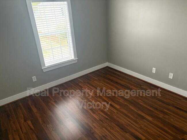 Building Photo - 4596 Gibson Dr