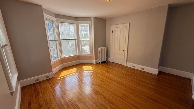 Building Photo - 665 Central Ave