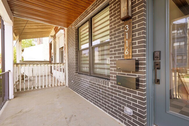 Building Photo - 3116 Clifford St