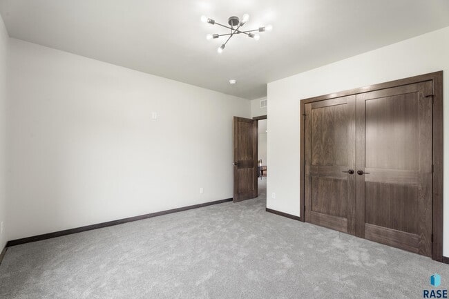 Building Photo - 1113 S Foss Ave