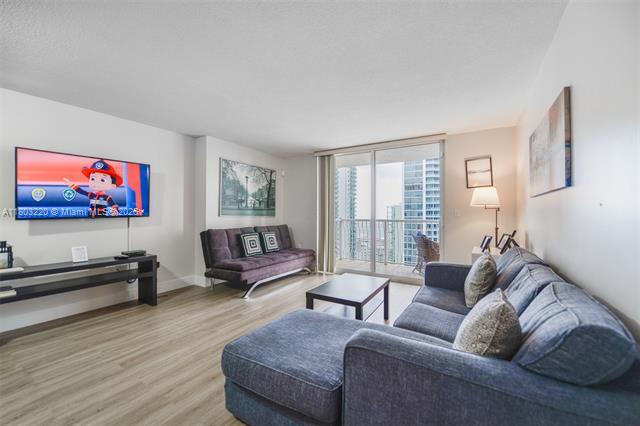 Building Photo - 1200 Brickell Bay Dr