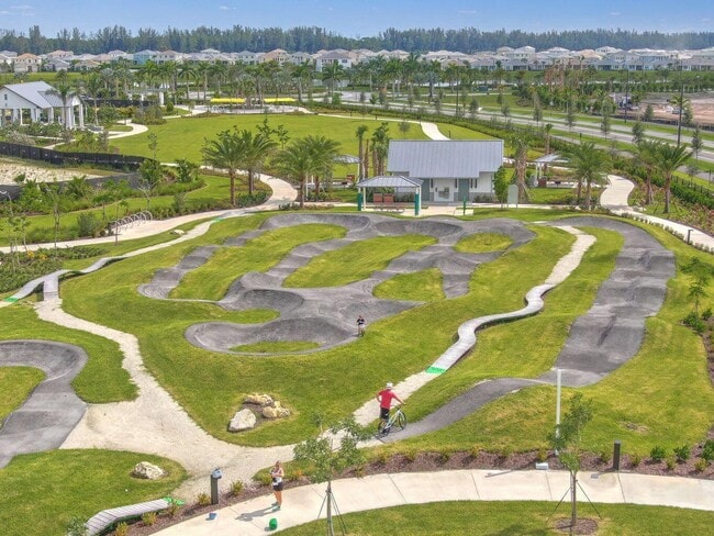 Building Photo - 16411 Powerscourt Dr