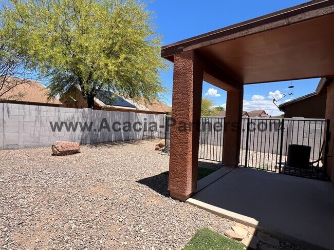 Building Photo - 2BD 2BA in Tres Pueblos w/ Garage & Washer...