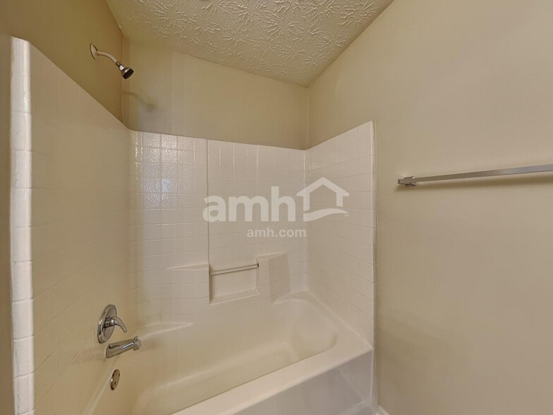 Building Photo - 5390 Spotted Fawn Ct