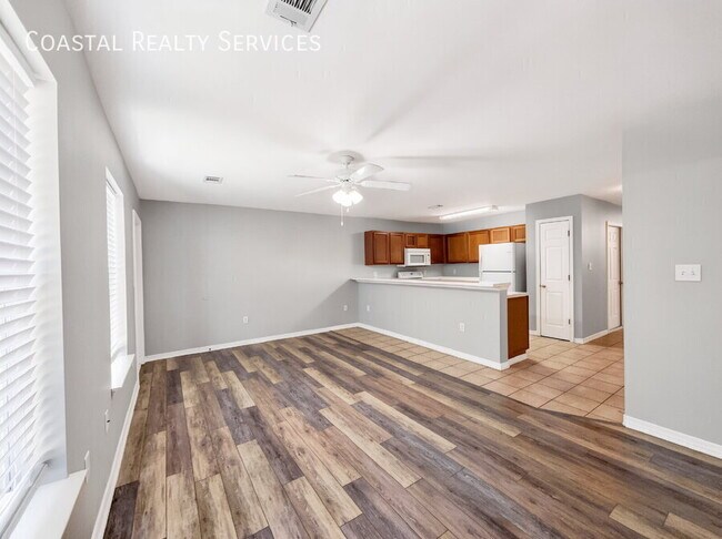 Building Photo - 46 Park Cir SE