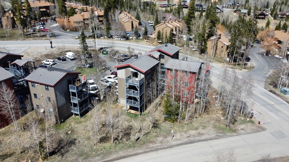 Building Photo - 809 Ryan Gulch Rd