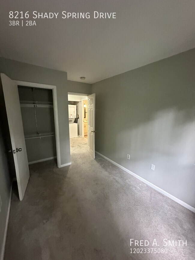 Building Photo - 8216 Shady Spring Dr