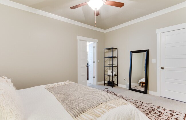 Building Photo - Mapleton Home