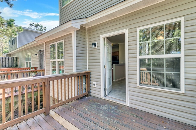 Building Photo - 22 Bimini Dr