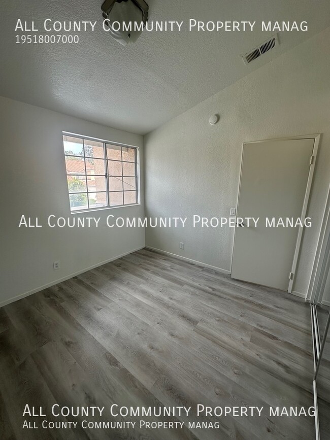 Building Photo - 24459 Brown Dove Cir