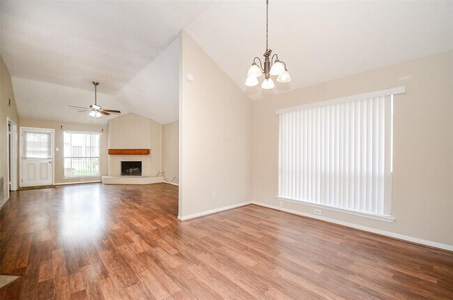 Building Photo - 1807 Trendwest Dr