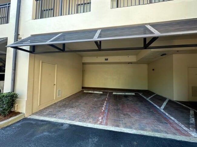 Building Photo - Iconic 2 story corner condo at the Terraces of Celebration. Completely renovated 2 Bedroom, 2 Bat...