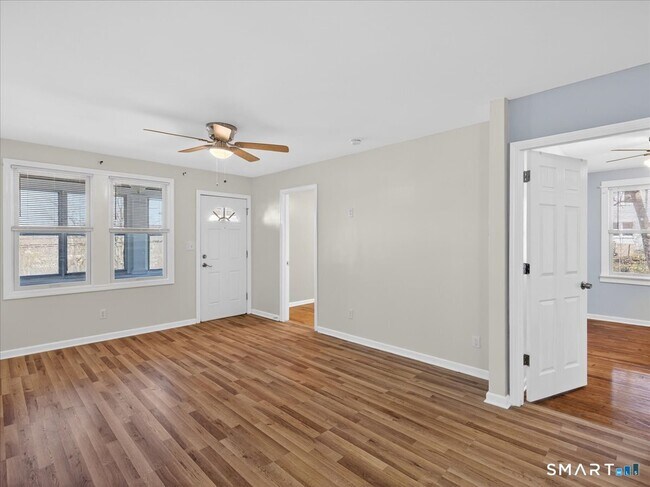 Building Photo - 91 Jewett St