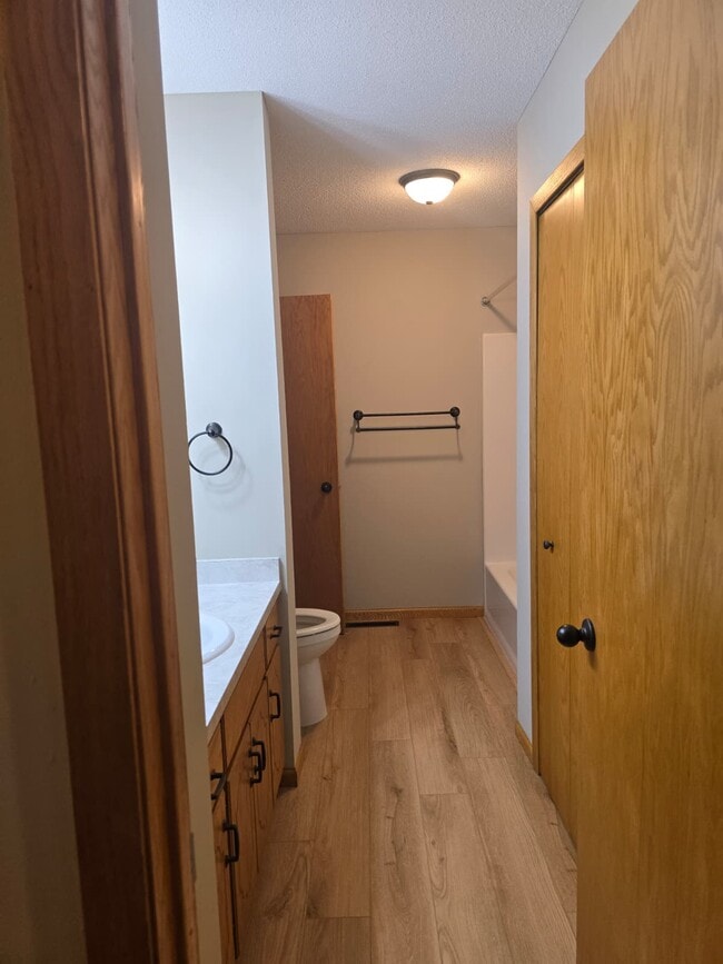 Building Photo - 13752 Round Lake Blvd NW