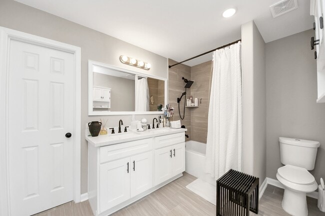 Building Photo - 7963 Birmingham St