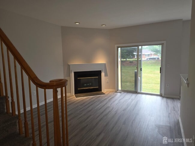 Building Photo - 12 Gallop Ln
