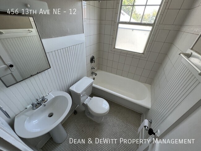 Building Photo - 456 13th Ave NE