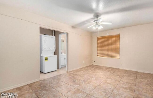 Building Photo - Nice 3 bedroom 2 bath!