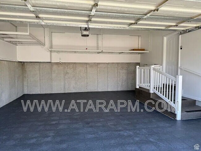 Building Photo - 941 Fremont Rd