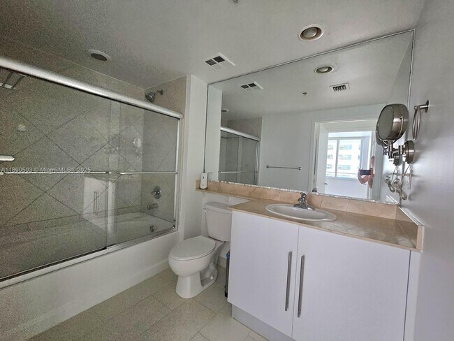 Building Photo - 335 S Biscayne Blvd