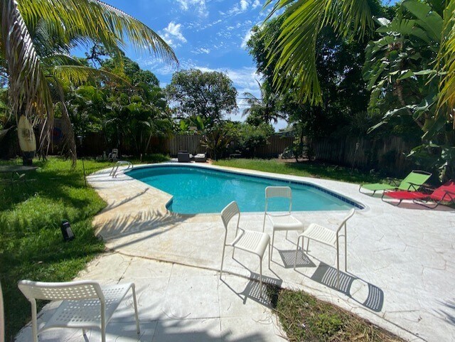 Building Photo - 370 Delaware Ave