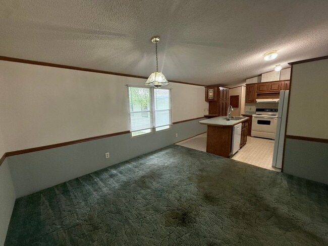 Building Photo - 3 bedroom home in Eldon, MO!