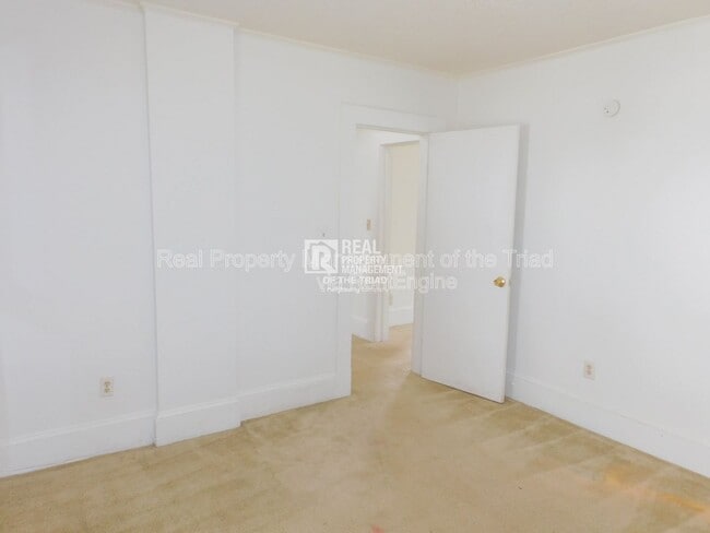 Building Photo - 1407 Gorrell St