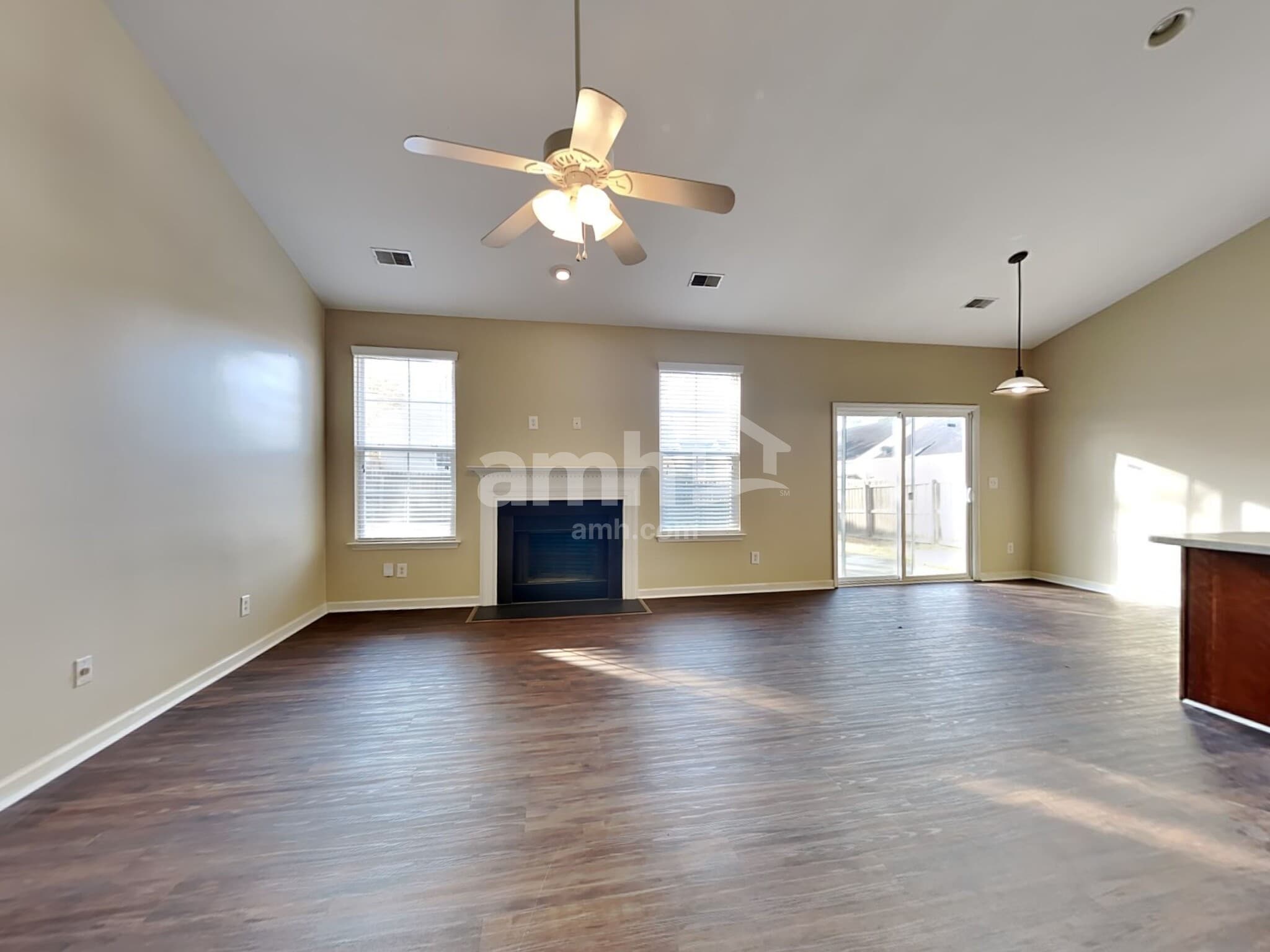 Building Photo - 2993 Nantuckett Ave