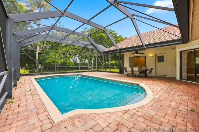 Building Photo - 10798 Cypress Bend Dr