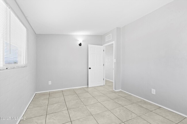 Building Photo - 202 Avenue C