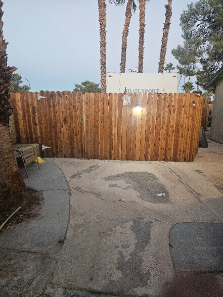 Building Photo - 5130 S Placentia Pkwy