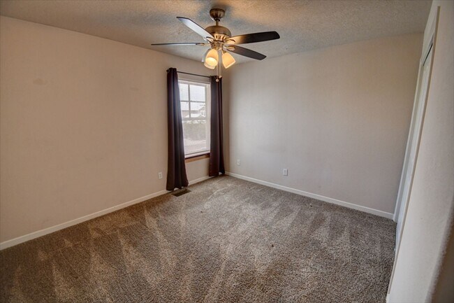 Building Photo - 4 Bedroom Home in Rio Rancho