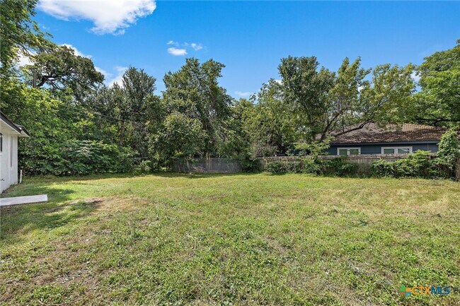 Building Photo - 1103 Bentwood Rd