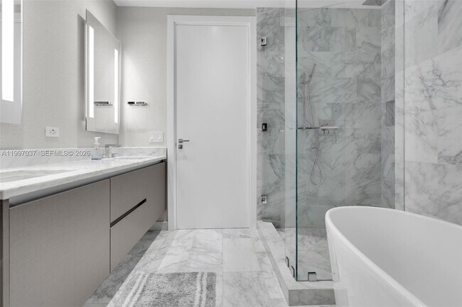 Building Photo - 1451 Brickell Ave