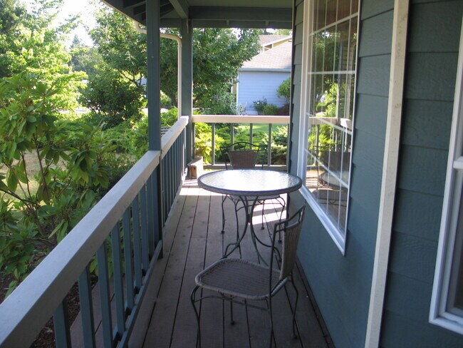 Building Photo - 3 Bedroom Home in Poulsbo