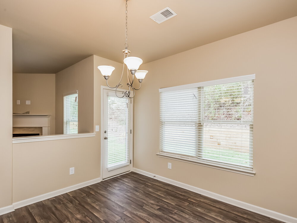 Building Photo - 260 Stillwood Dr