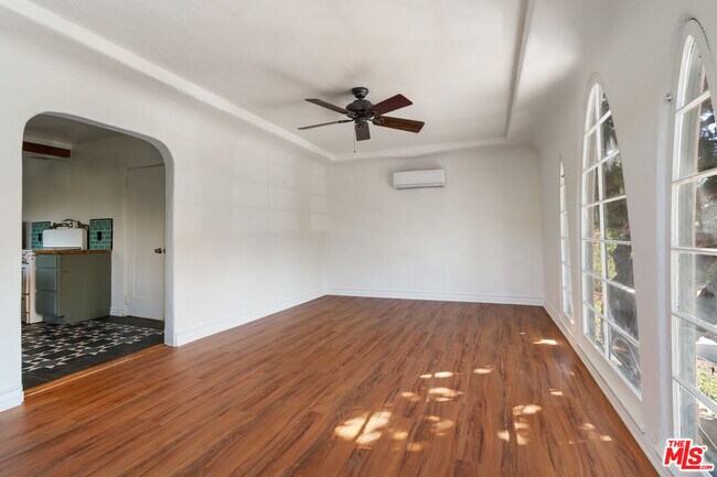 Building Photo - 4018 Berenice Ave