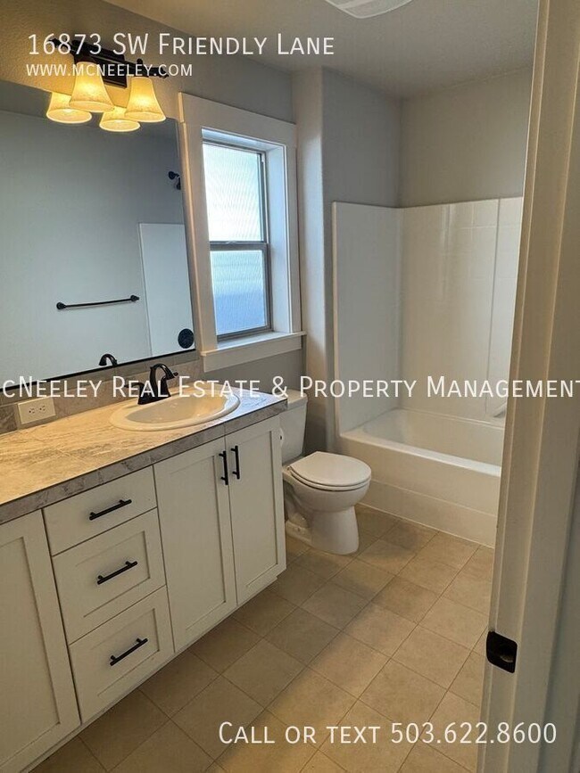 Building Photo - 16873 SW Friendly Ln