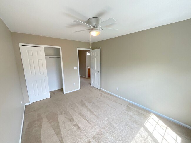 Building Photo - 7168 Prairie Wind Dr