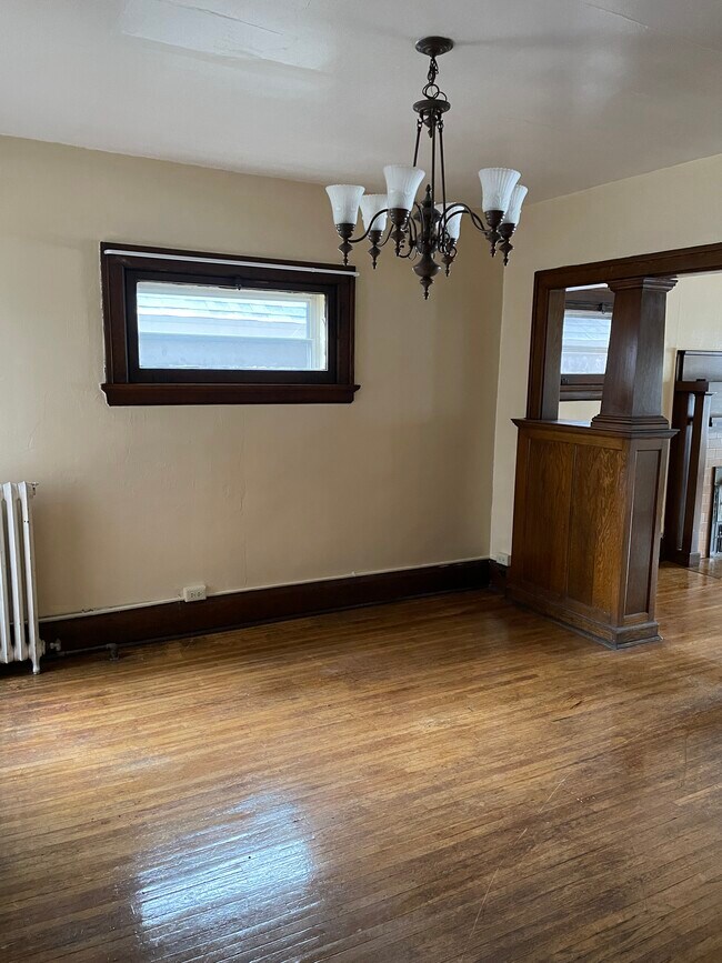 Building Photo - 414 Floyd St