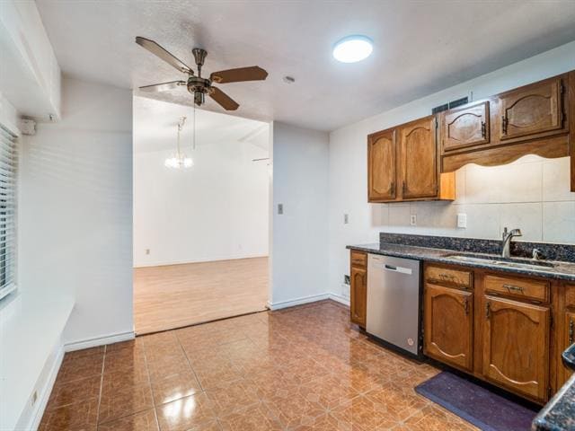 Building Photo - 1807 Robert Jones Dr