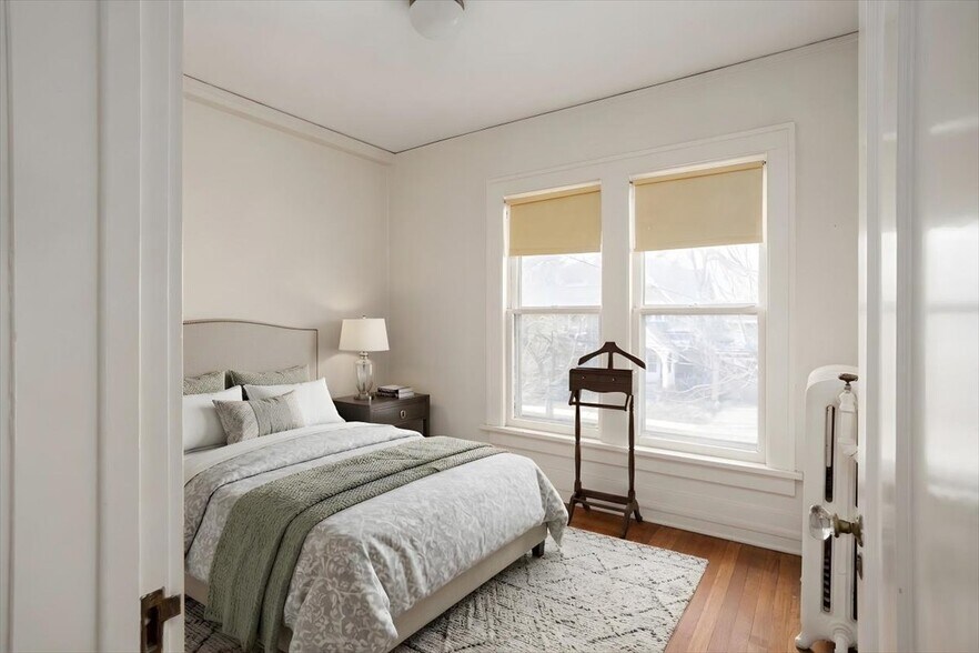 Building Photo - 246 Prospect Ave NE