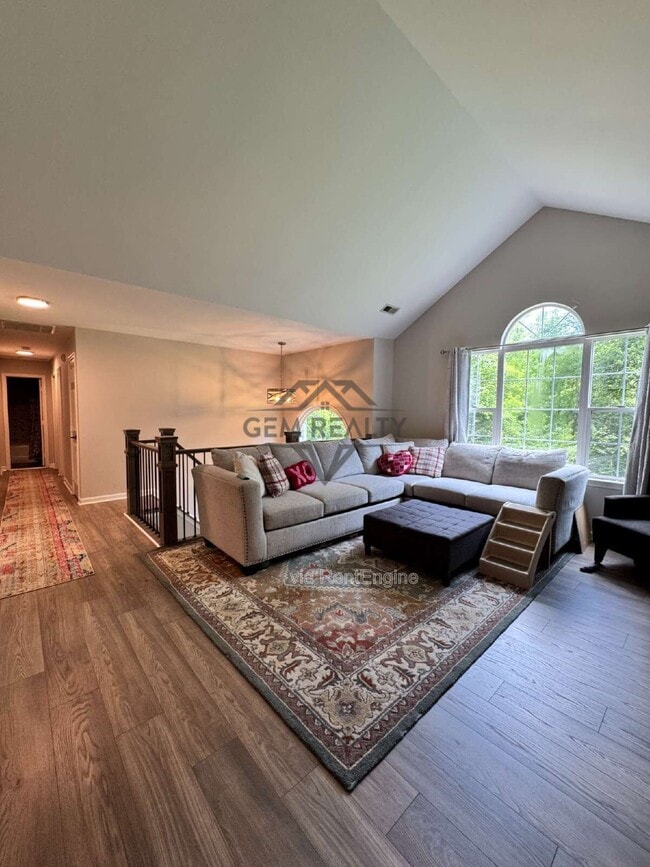 Building Photo - 21 Countryside Dr