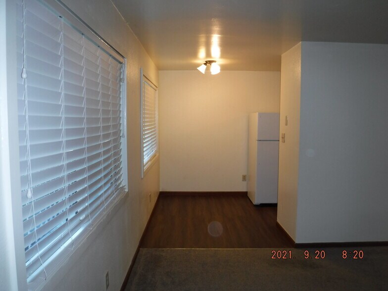 Building Photo - 364 16th St