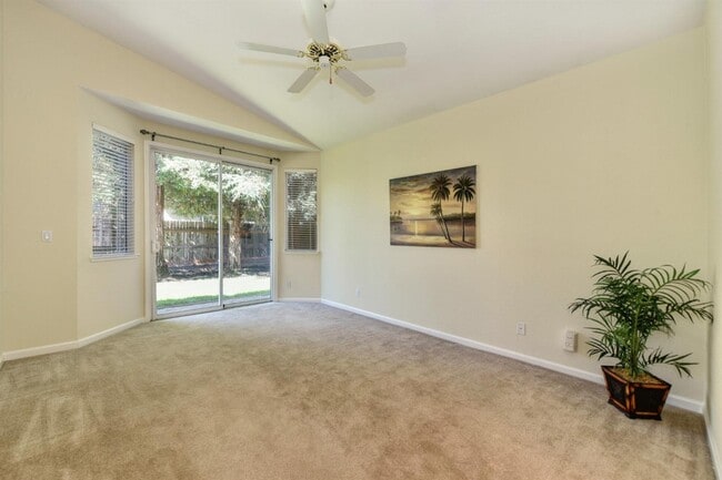 Building Photo - 1433 Taupin Ct