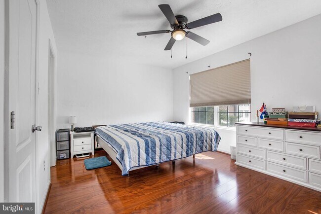 Building Photo - 9820 Berrywood Ct